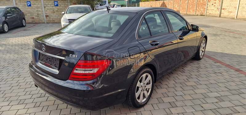 Mercedes Benz C 200 BlueEfficiency NOOV