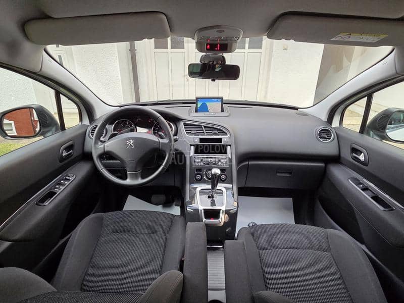 Peugeot 5008 1.6Hdi Nav/Led/Aut Peugeot 5008 1.6Hdi Nav/Led/Aut