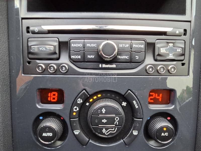 Peugeot 5008 1.6Hdi Nav/Led/Aut Peugeot 5008 1.6Hdi Nav/Led/Aut