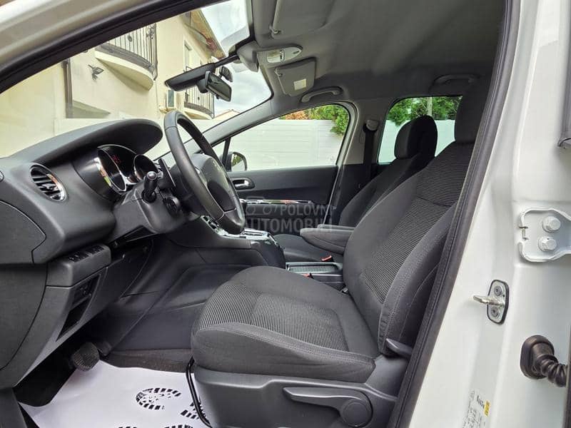 Peugeot 5008 1.6Hdi Nav/Led/Aut Peugeot 5008 1.6Hdi Nav/Led/Aut