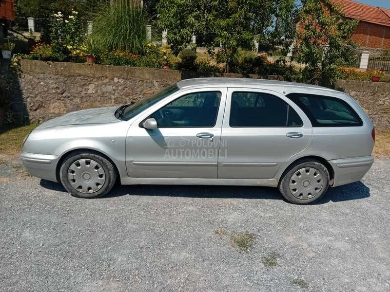 Lancia Lybra 