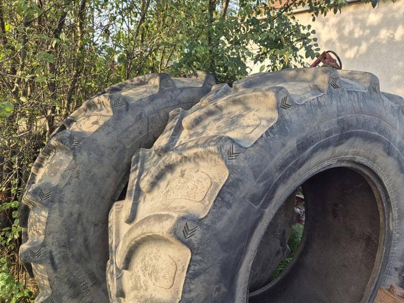 Alliance 710/70 R38