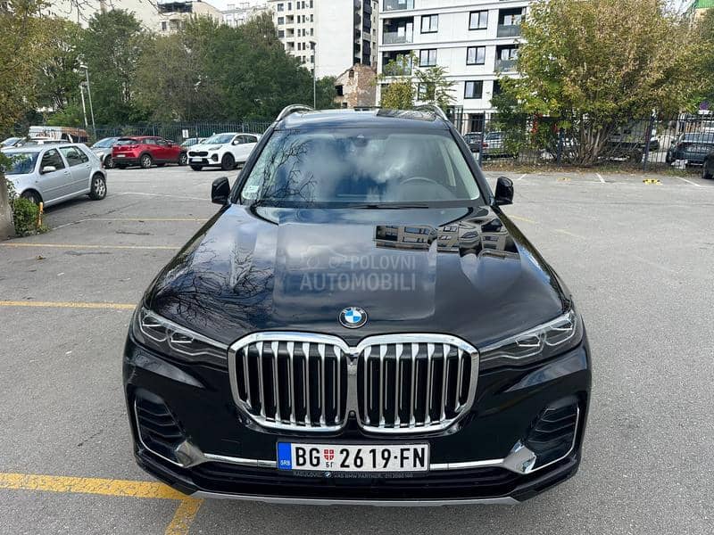 BMW X7 