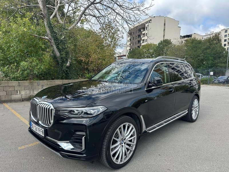 BMW X7 