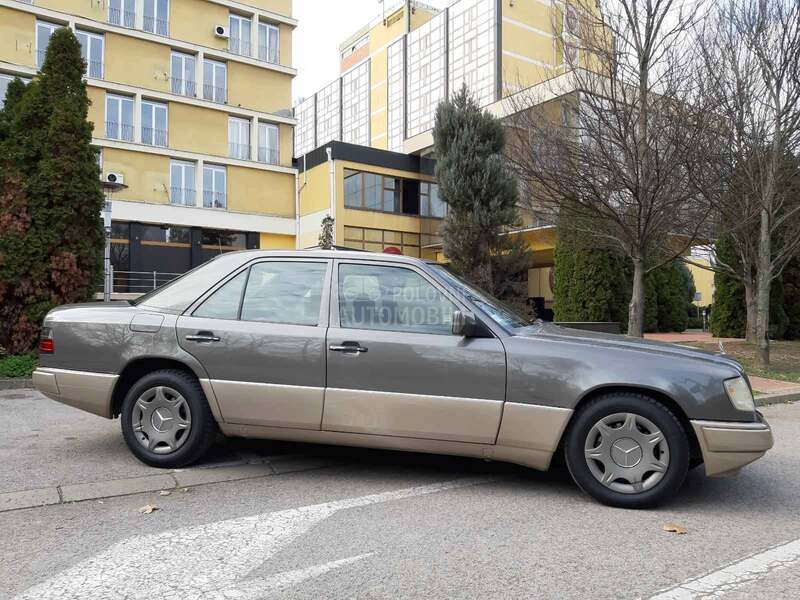Mercedes Benz W124 250D