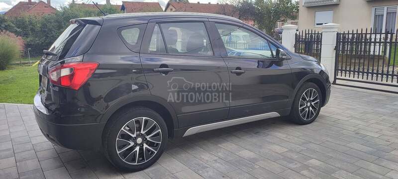 Suzuki SX4 S-Cross F.U.L.L/F.U.L.L