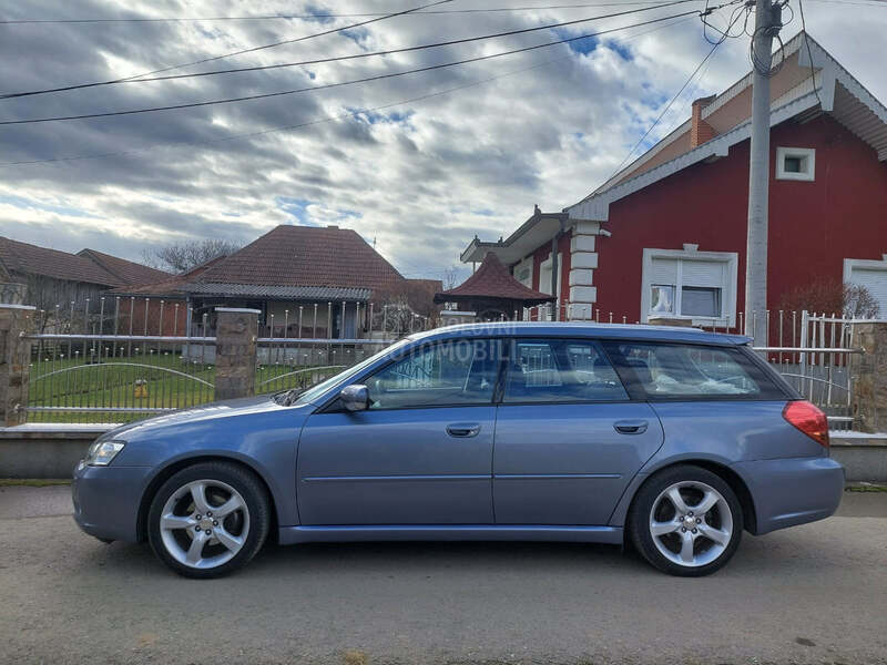 Subaru Legacy 