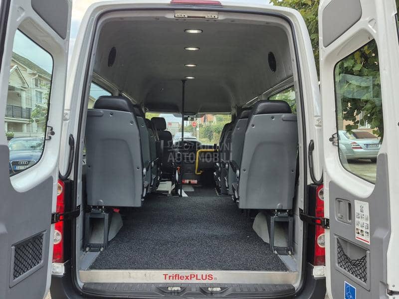 Volkswagen Crafter 2.0 TDI KLIMA 9 SEDISTA