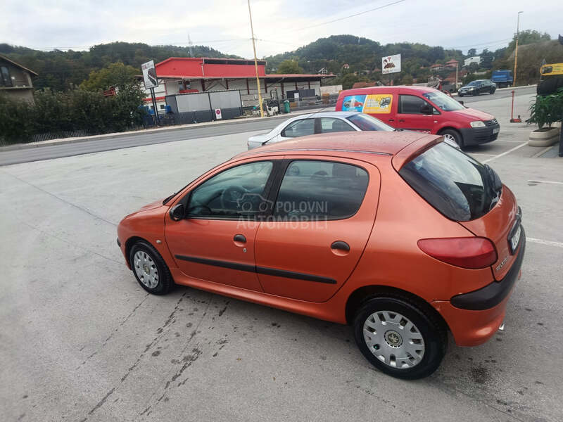 Peugeot 206 