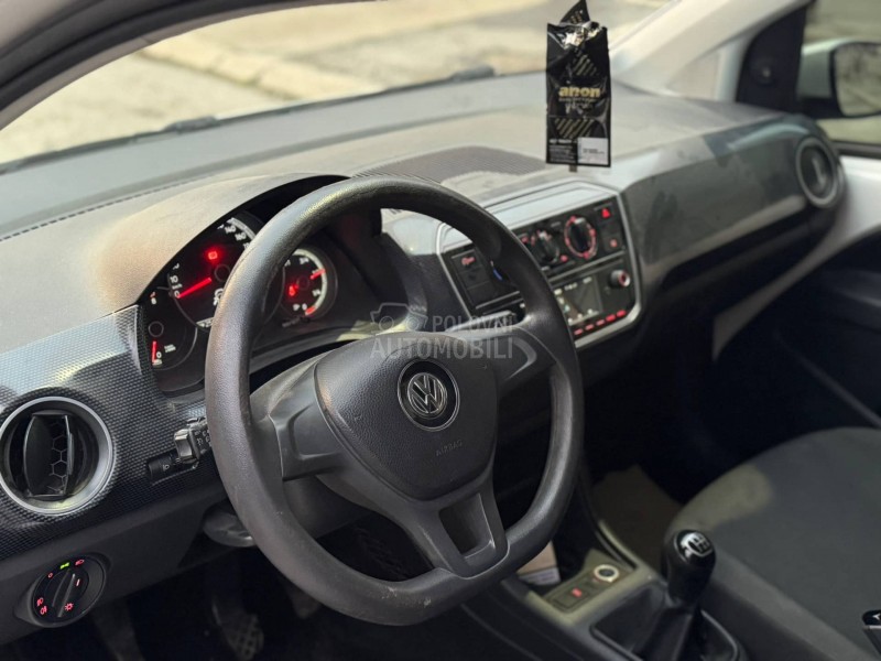 Volkswagen up! 