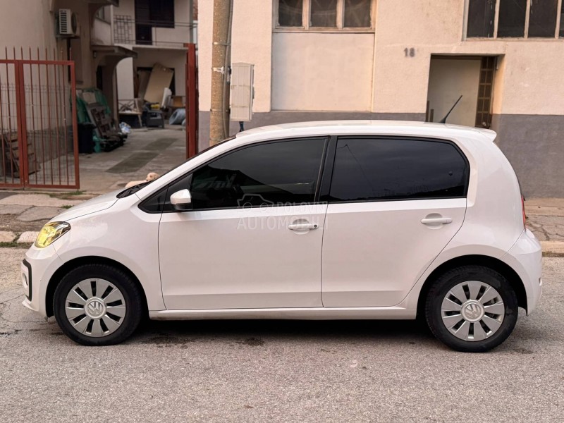 Volkswagen up! 