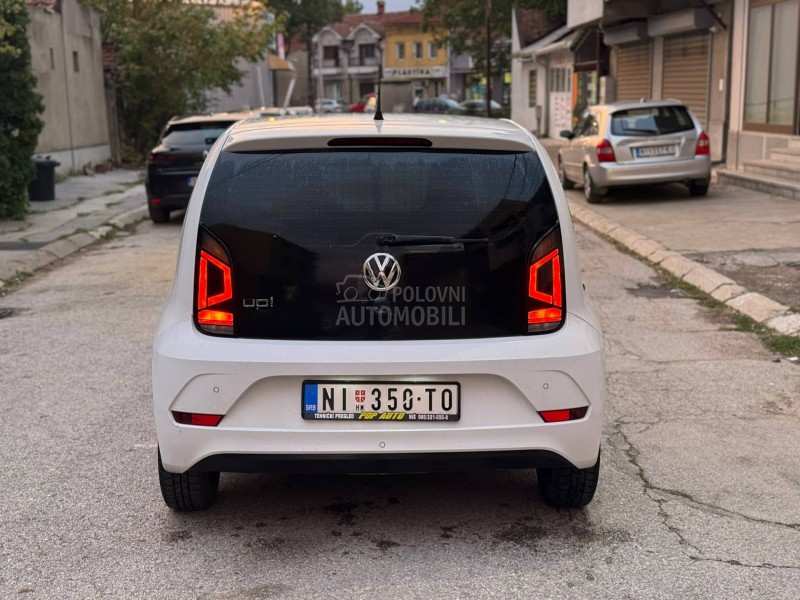 Volkswagen up! 