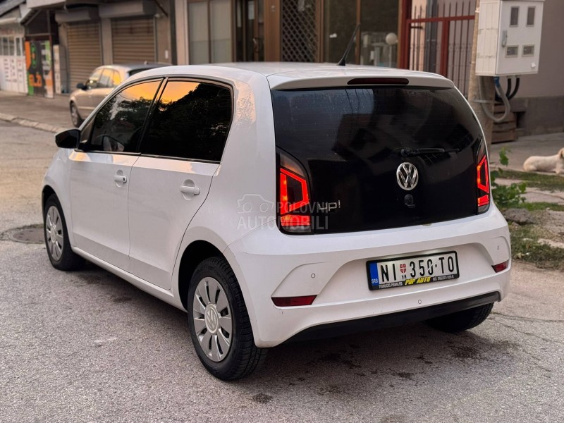 Volkswagen up! 