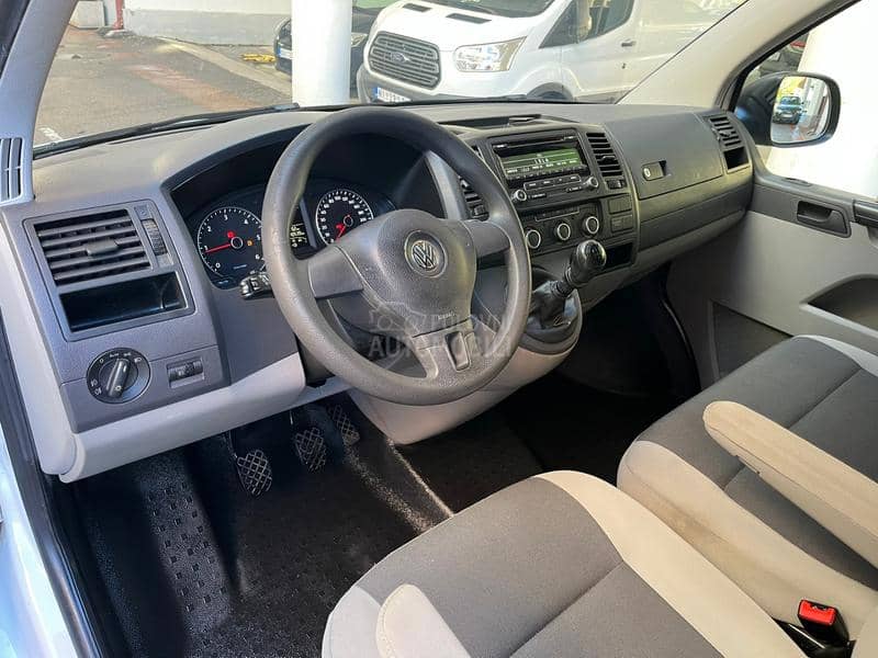 Volkswagen Transporter T5 2.0 TDI COMFORTLINE Volkswagen Transporter T5 2.0 TDI COMFORTLINE