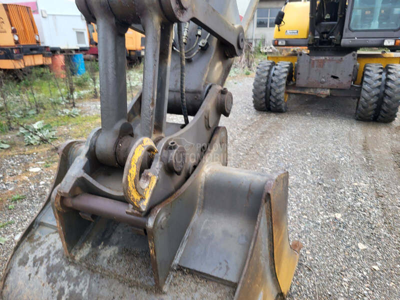 Volvo EC140