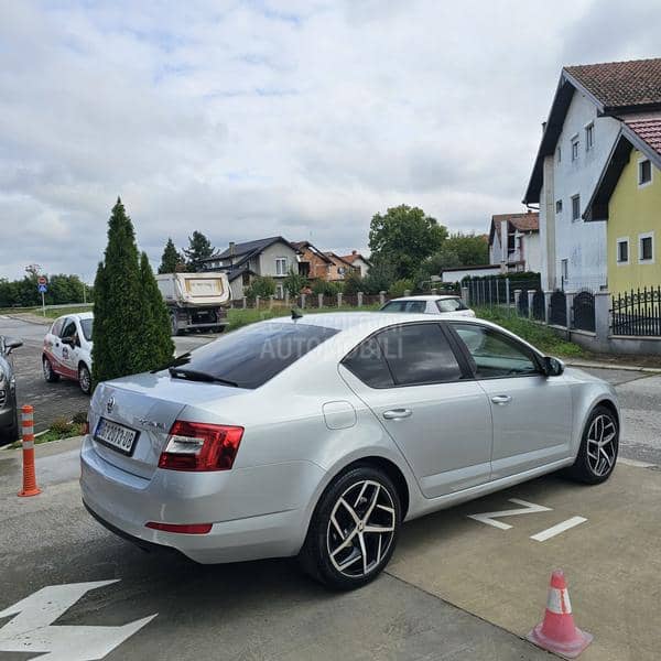 Škoda Octavia 2.0 TDI DSG N.A.V.I