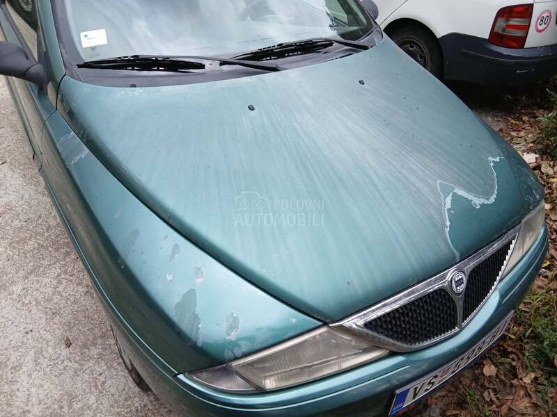 Lancia Ypsilon 