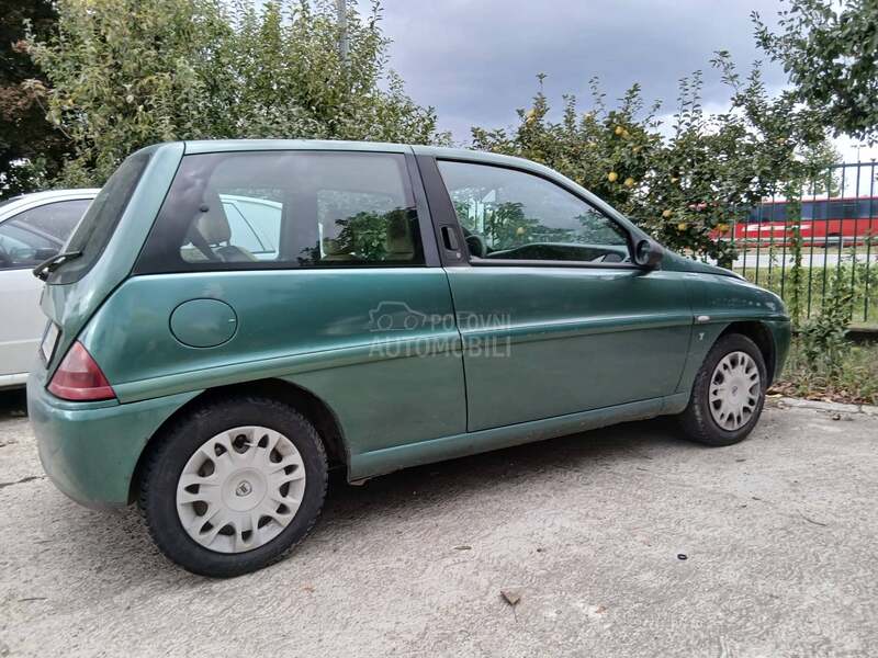 Lancia Ypsilon 