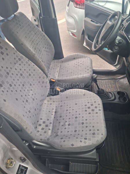 Opel Agila 