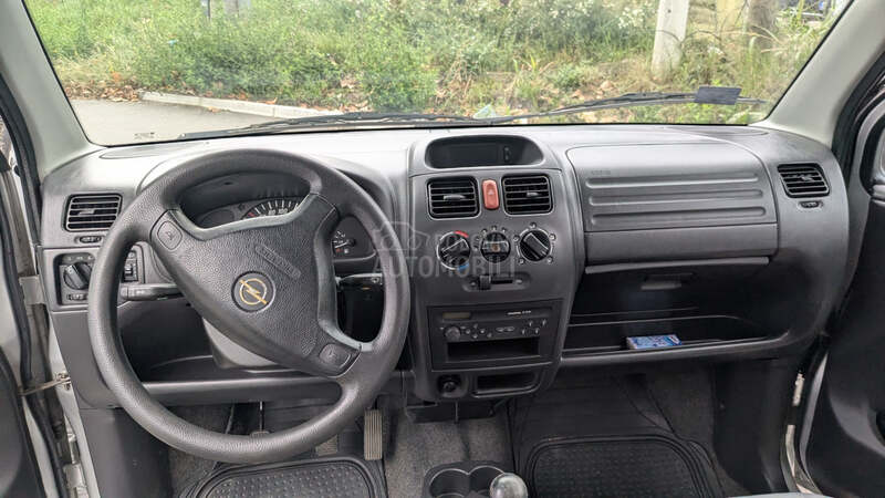 Opel Agila 