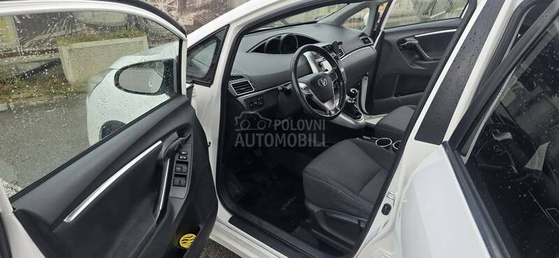 Toyota Verso 