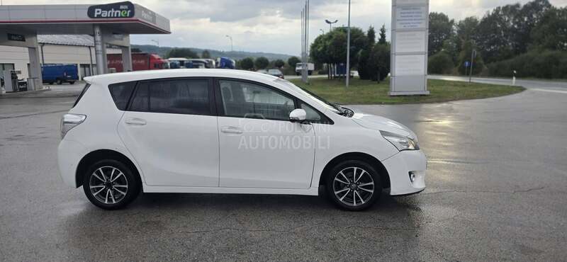 Toyota Verso 
