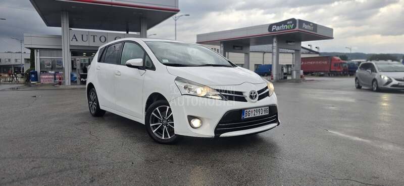 Toyota Verso 