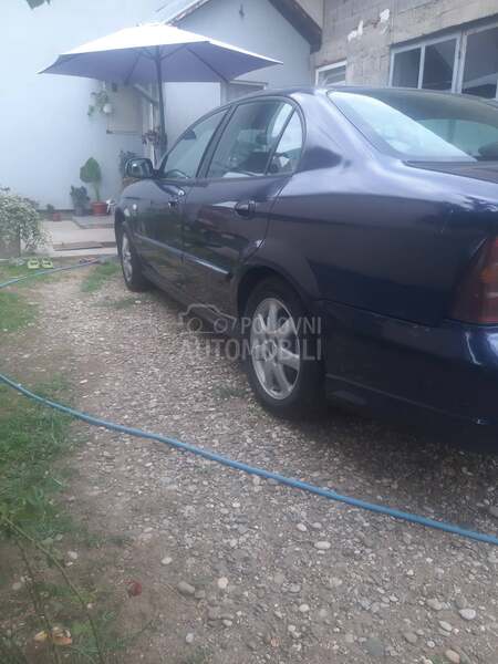 Chevrolet Evanda 