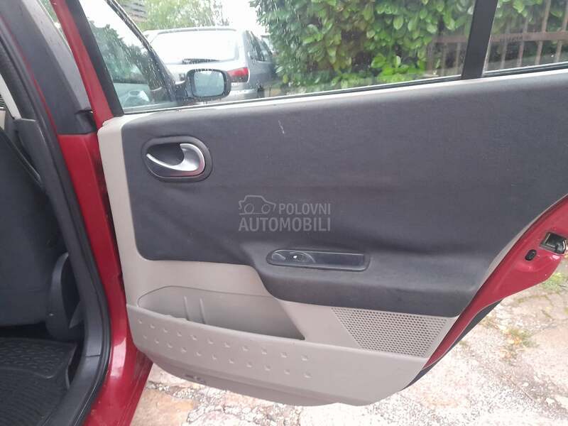 Renault Megane 1.6B