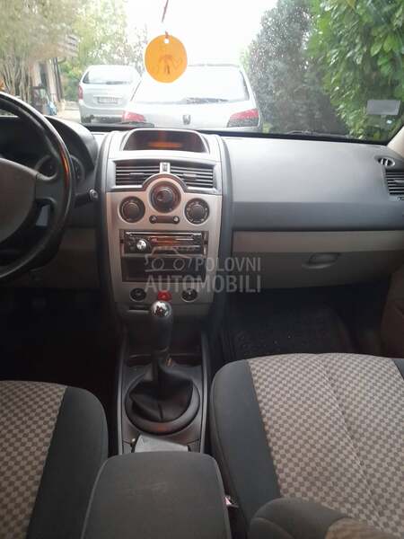 Renault Megane 1.6B