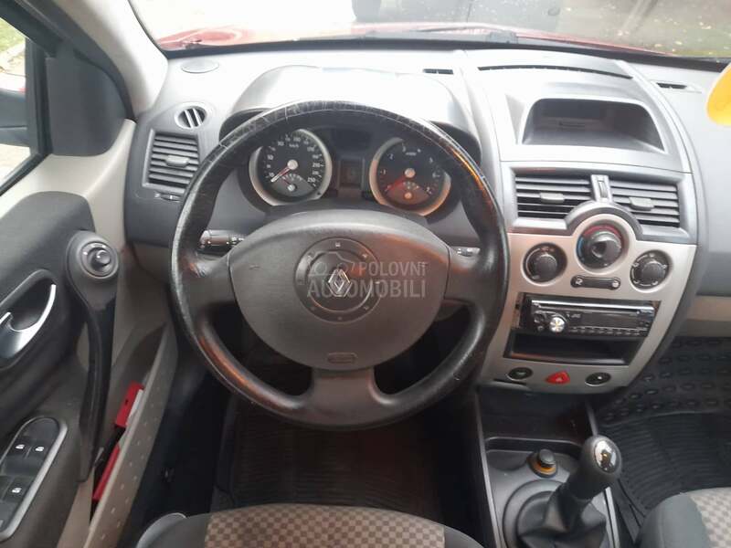 Renault Megane 1.6B