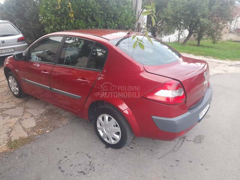 Renault Megane 1.6B