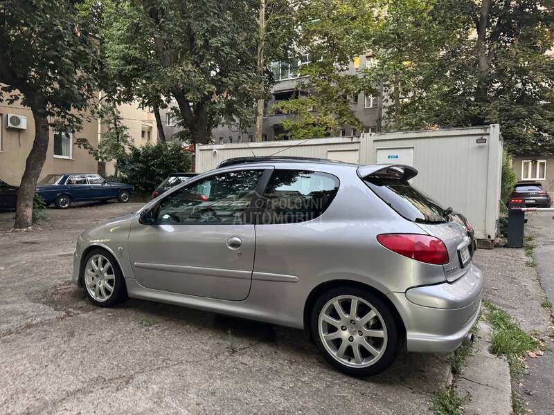 Peugeot 206 2.0 WRC