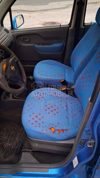 Opel Agila 