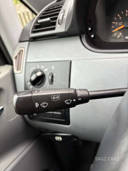 Mercedes Benz Vito 
