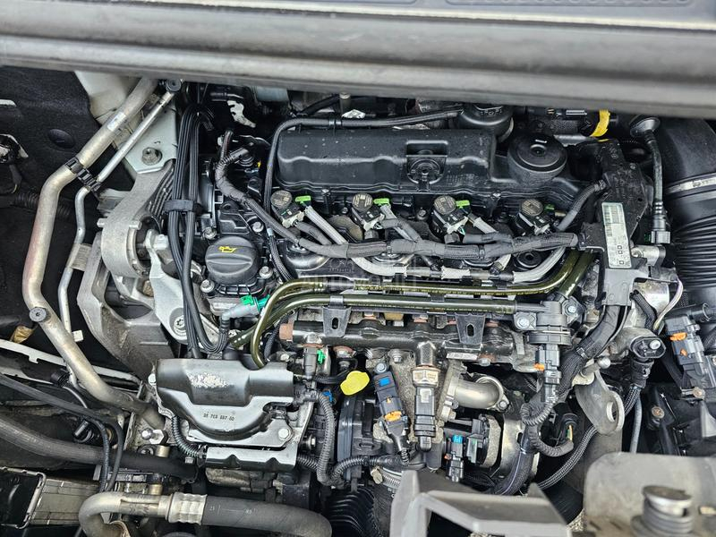 Opel Vivaro 2.0cdti Long