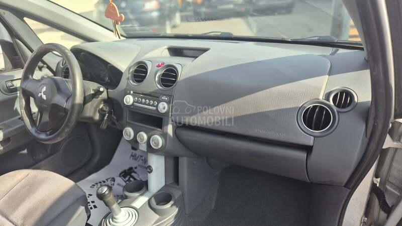 Mitsubishi Colt 1.1B 5V K L I  M A