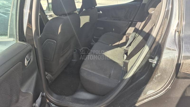 Peugeot 207 1.4B