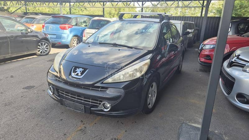 Peugeot 207 1.4B