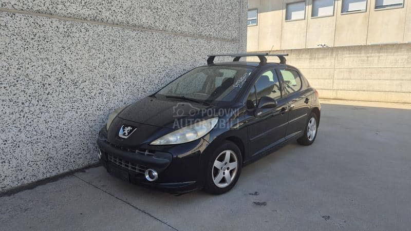 Peugeot 207 1.4B