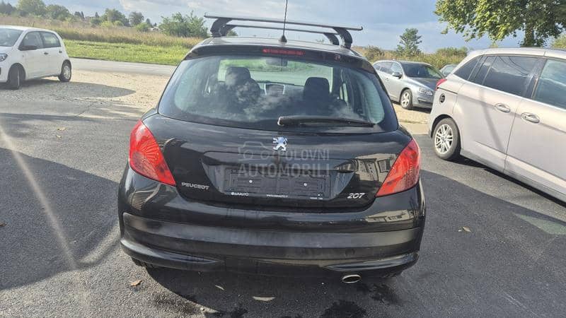 Peugeot 207 1.4B