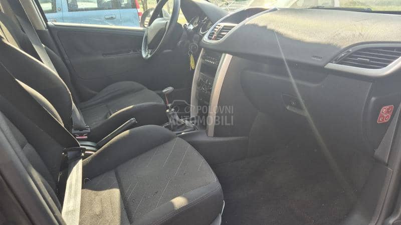 Peugeot 207 1.4B
