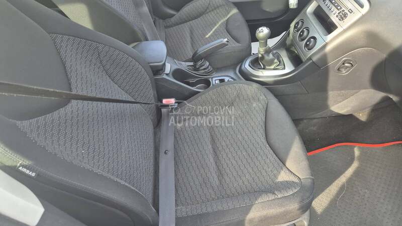 Peugeot 308 1.6HDI90K S PANO