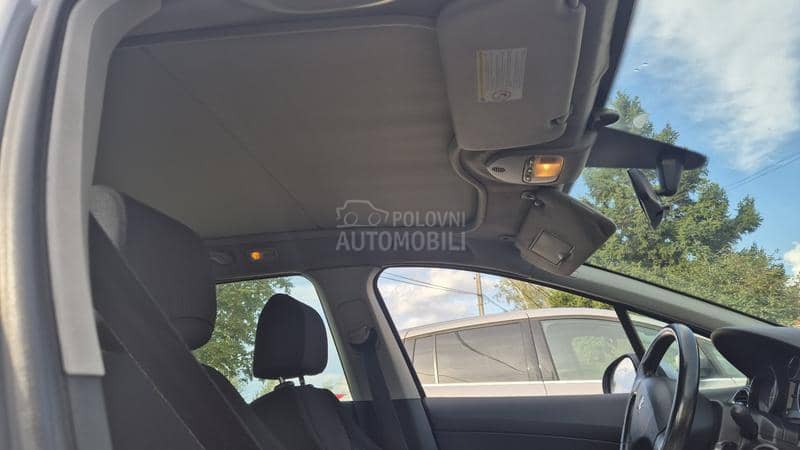 Peugeot 308 1.6HDI90K S PANO