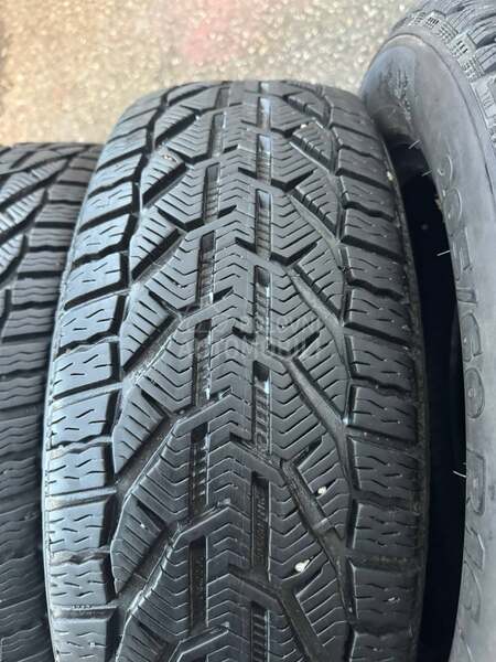 Tigar 205/60 R16 Zimska