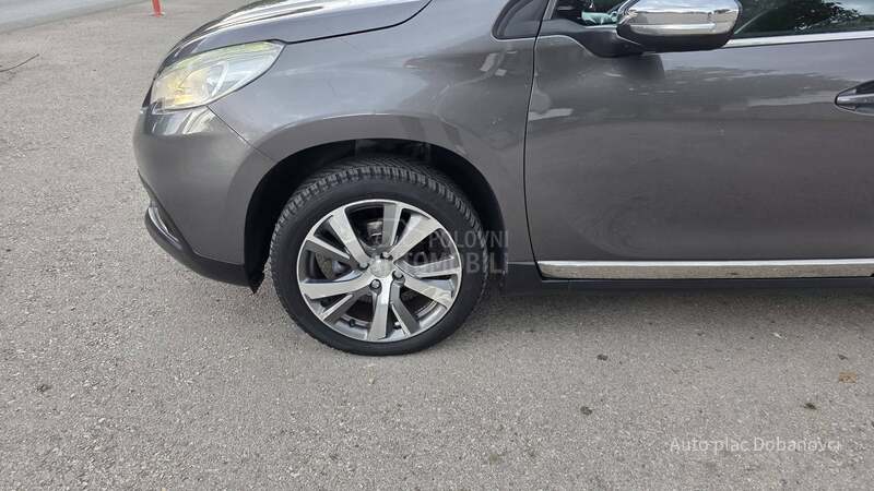 Peugeot 2008 1.6 hdi ALLURE
