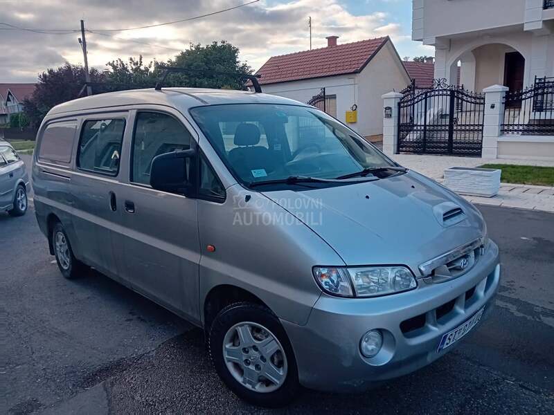 Hyundai H-1 