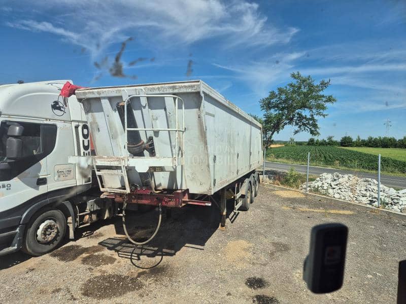 Schwarzmuller 38kubika