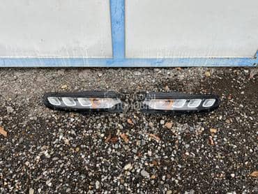 Dnevno Svetlo Levi Desni Far za Citroen C3 od 2016. do 2020. god.