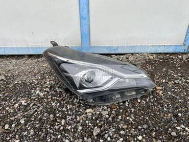 Desni Far III LED za Toyota Yaris od 2017. do 2020. god.